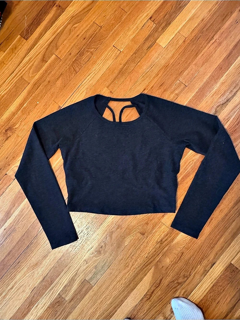Beyond Yoga Long Sleeve Crop Top Black Size Large